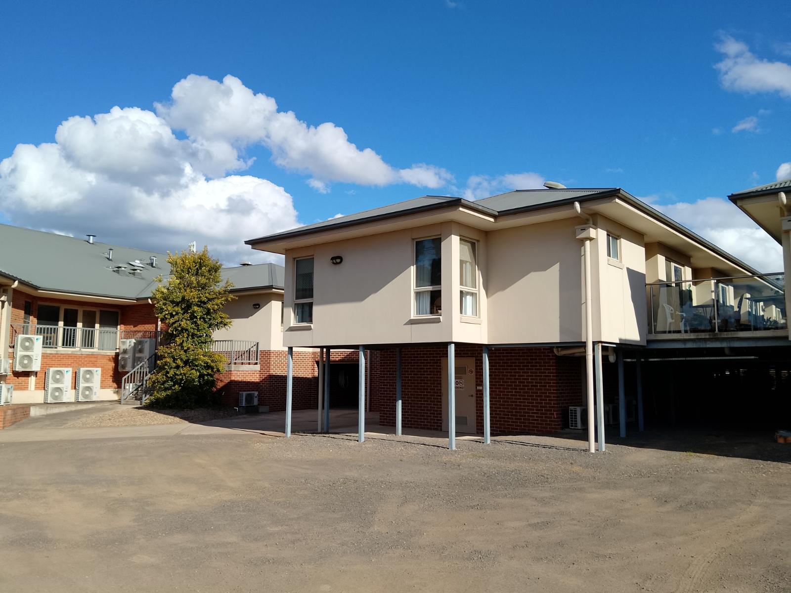 Commercial gutter clean Havilah Retirement Complex Castlemaine - photo 6